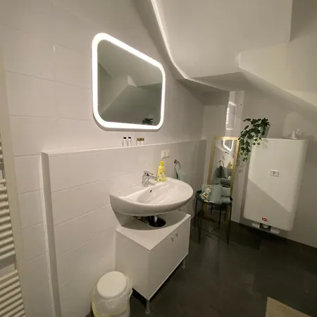 Wohnen Bei Frau Tinz - - Bahnhof- Und Zentrumsnaehe *