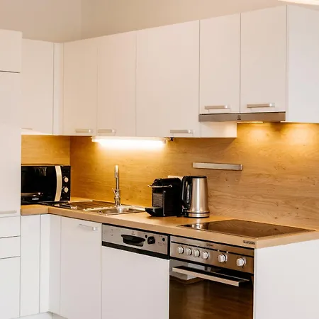 Wohnen Bei Frau Tinz - - Bahnhof- Und Zentrumsnaehe Apartment Neunkirchen