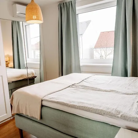 Wohnen Bei Frau Tinz - - Bahnhof- Und Zentrumsnaehe *