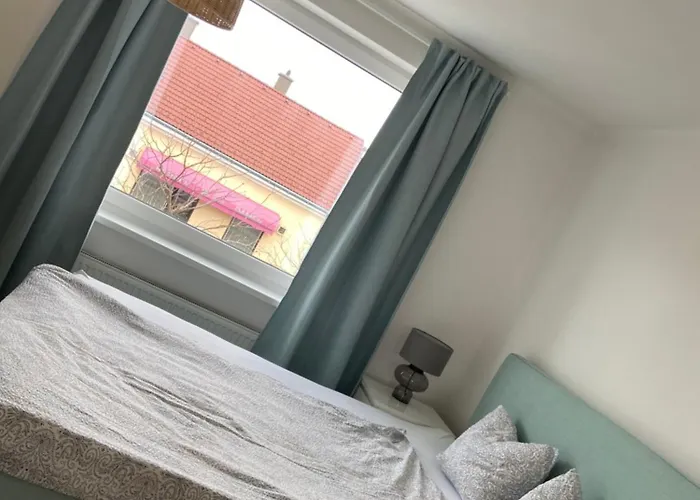 Wohnen Bei Frau Tinz - - Bahnhof- Und Zentrumsnaehe * ノインキルヒェン